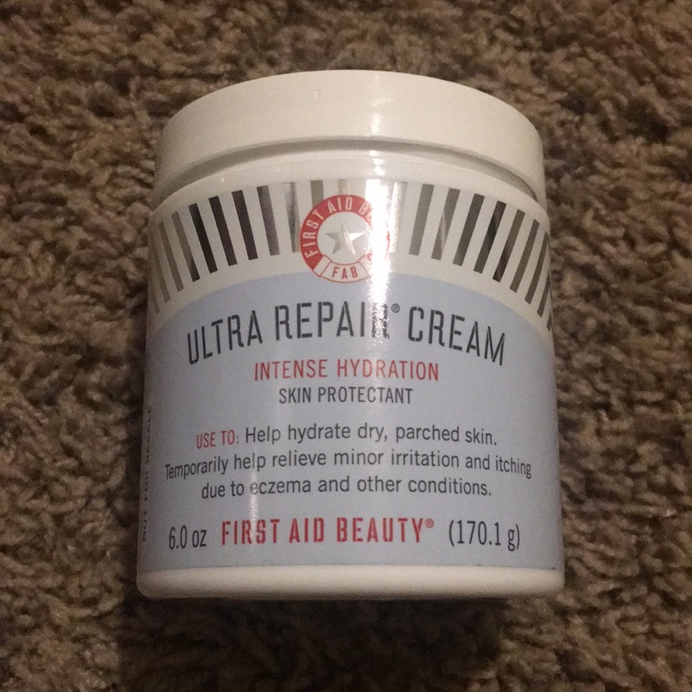 New sealed First Aid Beauty Ultra Repair Cream 6oz